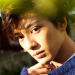 新田真剣佑の学生時代がすごい！ロサンゼルス生活と弟・眞栄田郷敦との関係